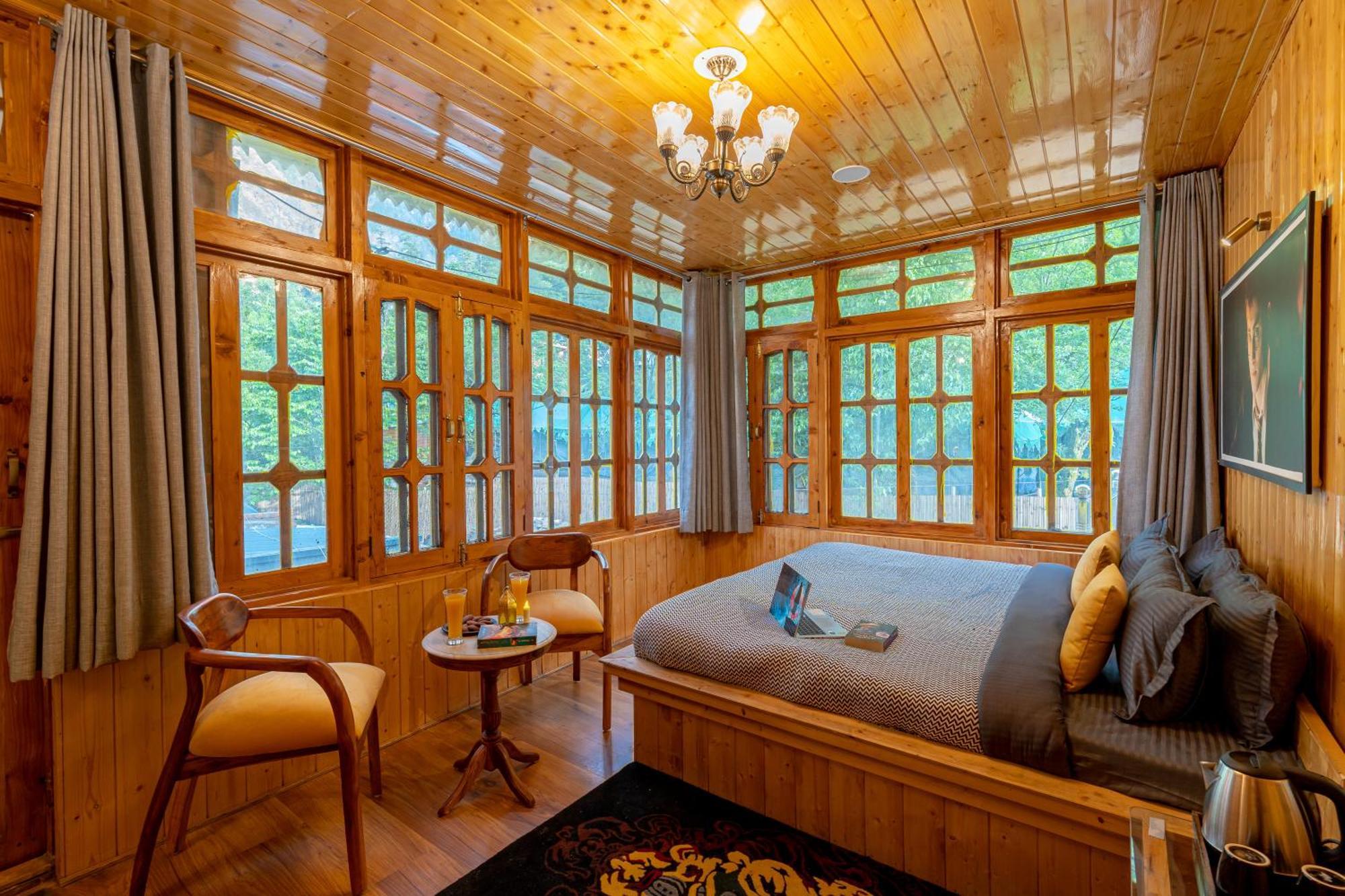 Whoopers Boutique Kasol Pansiyon Dış mekan fotoğraf