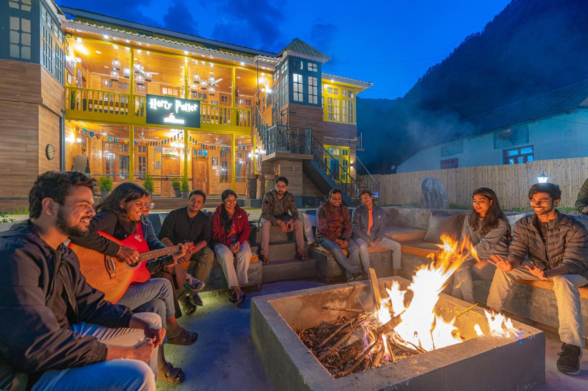 Whoopers Boutique Kasol Pansiyon Dış mekan fotoğraf
